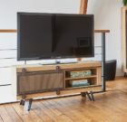Petit meuble TV 1 porte métal coulissante – Fusion