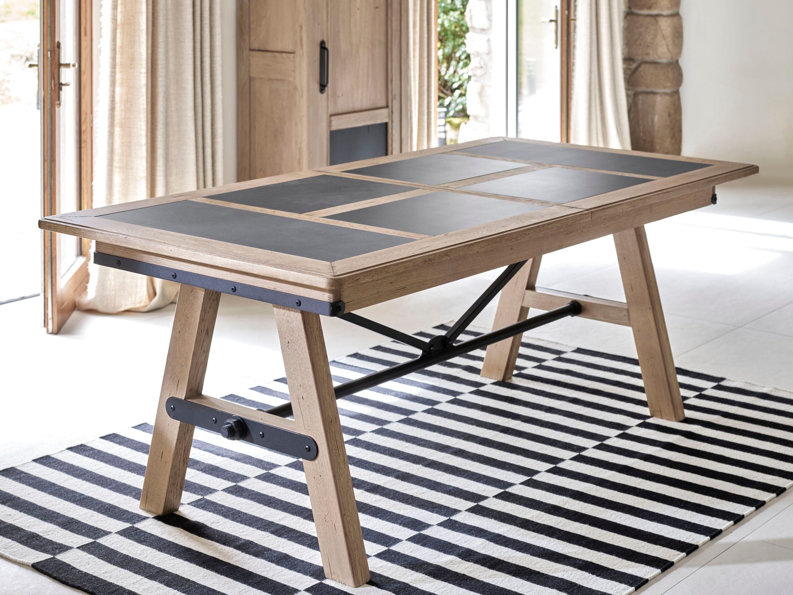 INDUS – Table rectangulaire (INT170B)