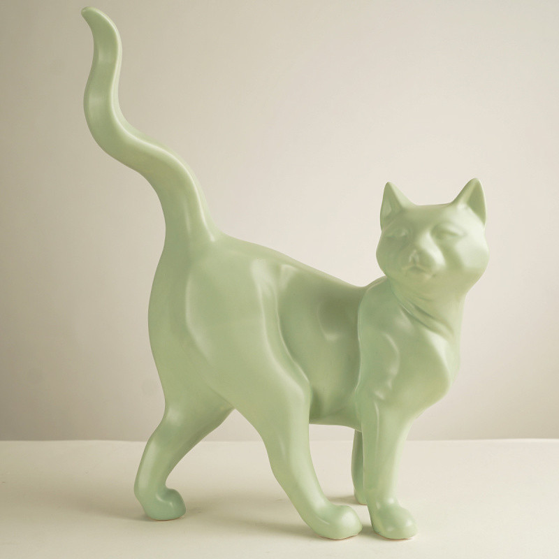 SHADOW – Chat en céramique vert sauge – Image 2