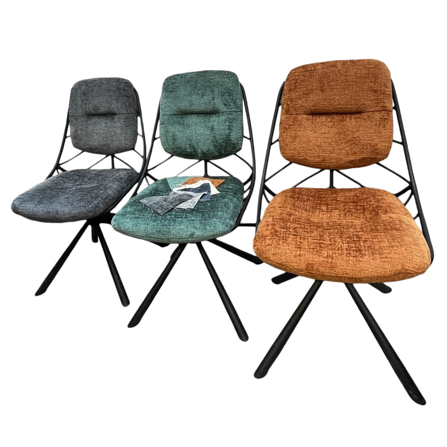 Chaise pivotante LEXI – Lievens – Meubles Leclerc Lodève
